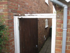 Side gate frame in southampton